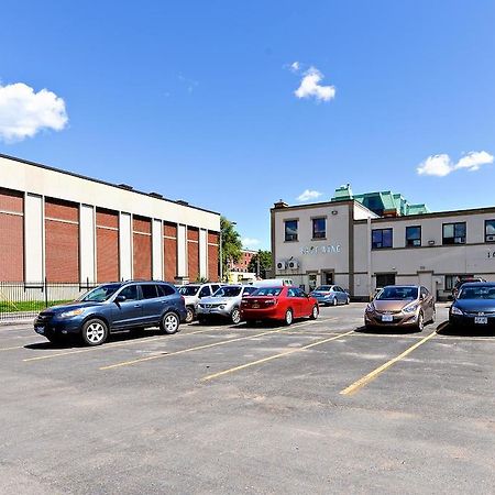 Ottawa Inn Hotel 外观 照片